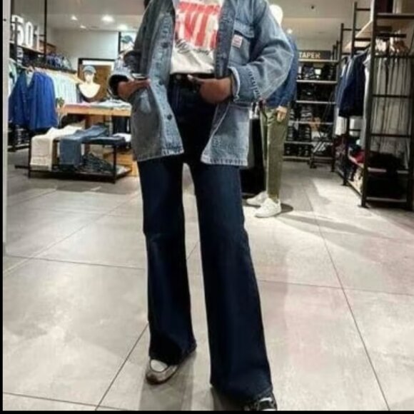 LEVIS 726 HIGH RISE FLARE MIDNIGHT GAZE BLACK NWT $70 26 w - Picture 5 of 8